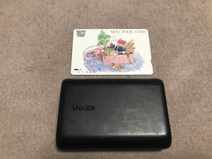 コンパクトなモバイルバッテリー